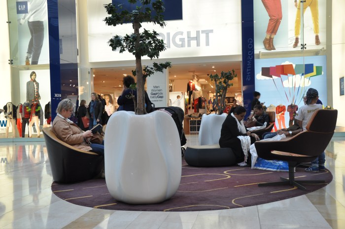 Westfield Shopping Mall as a social space - picture taken by Tania Oramas Dorta during a course site visit